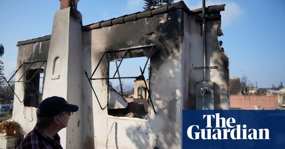 Picture of Apartments for $20,000 a month: residents scramble after wildfires ...